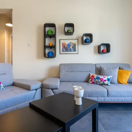 Sapphire's 2-bedroom In Apartament Larnaca