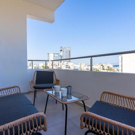 Apartmán Sapphire's 2-bedroom In Larnaca